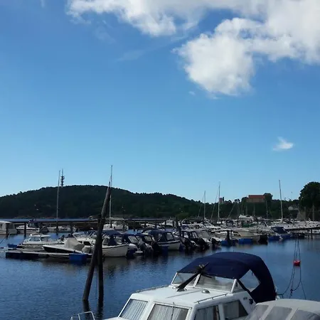 Bystranda - *